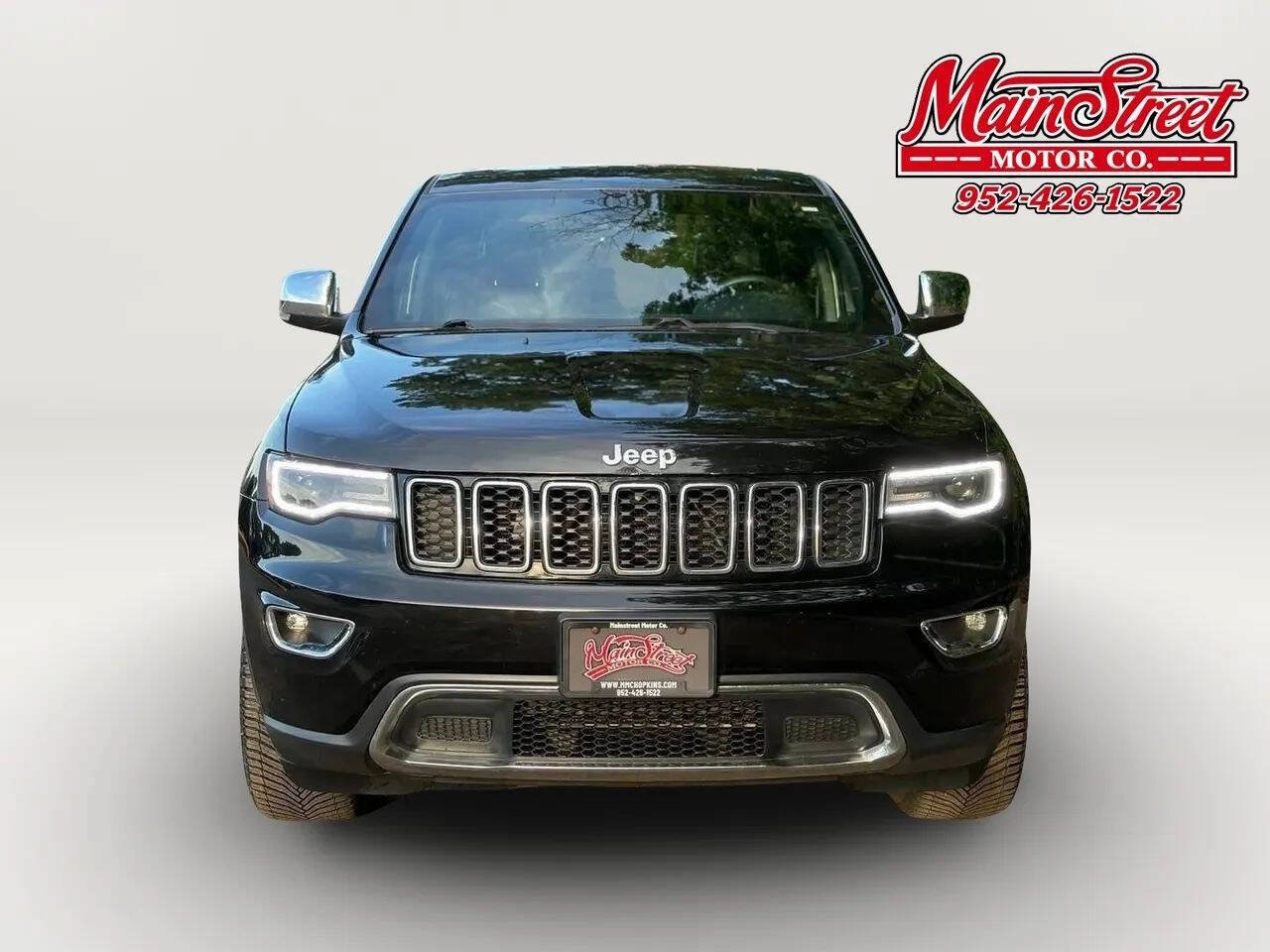 Used 2017 Jeep Grand Cherokee Limited w/ Luxury Group II AWD/4WD image 2