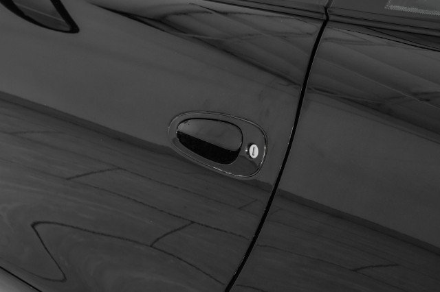 Used 2001 Porsche 911 Carrera 4 image 25