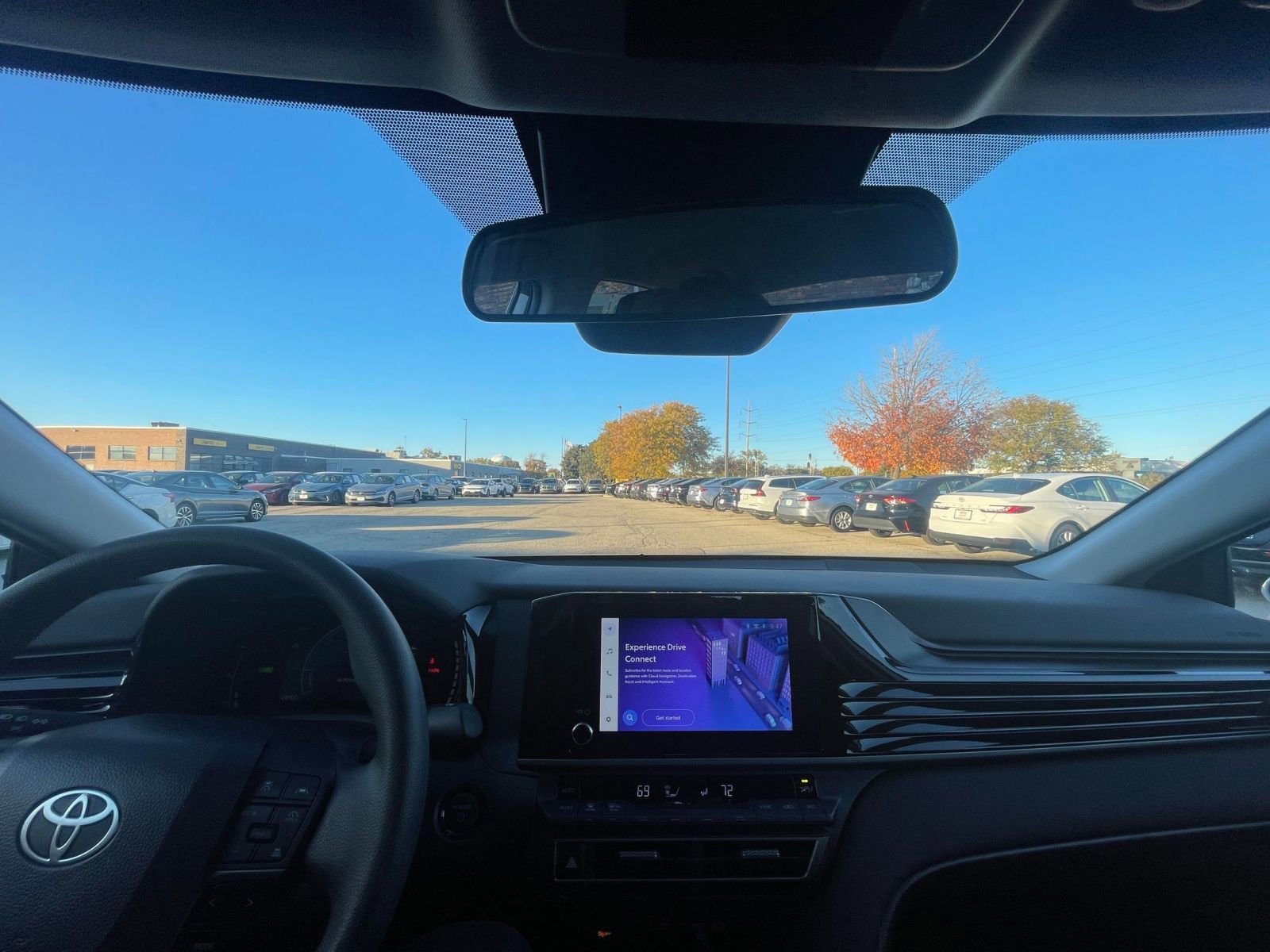 Used 2025 Toyota Camry LE image 33