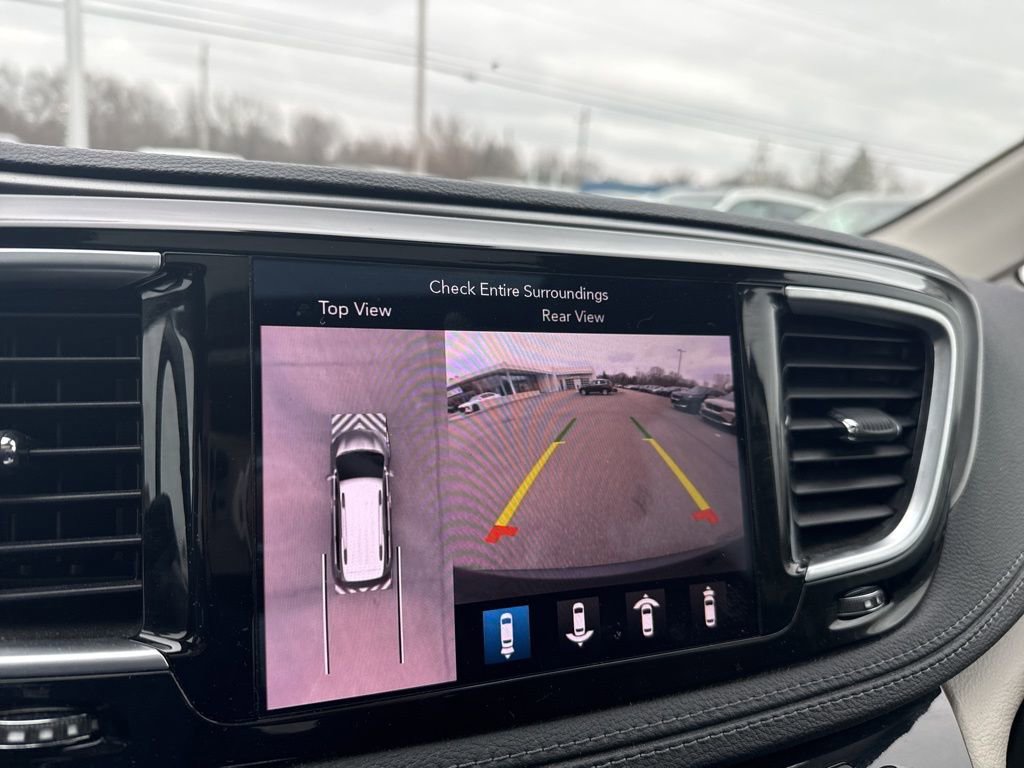 Used 2019 Chrysler Pacifica Limited w/ Advanced Safetytec Group image 15