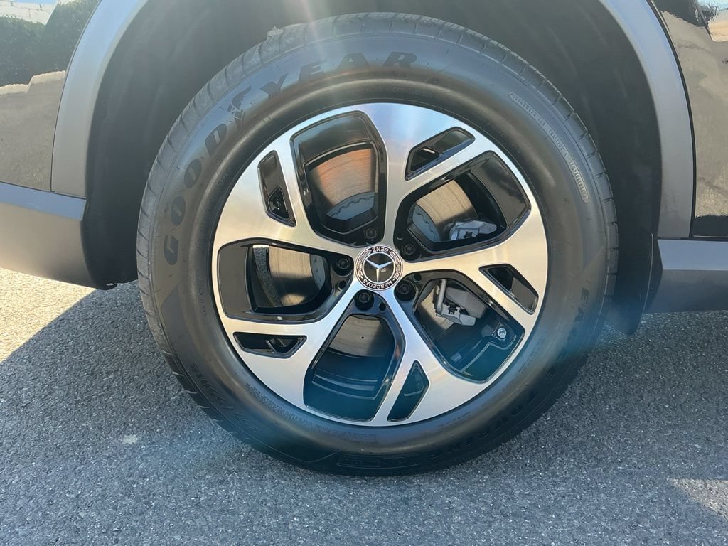 New 2026 Mercedes-Benz GLC 350e 4MATIC image 8