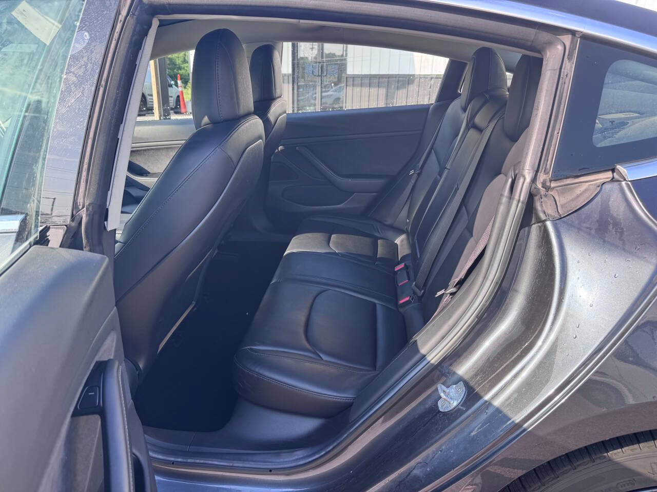 Used 2018 Tesla Model 3 Long Range RWD image 13