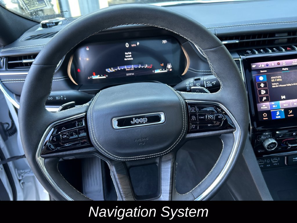 Certified 2023 Jeep Grand Cherokee Overland w/ Luxury Tech Group IV AWD/4WD image 19