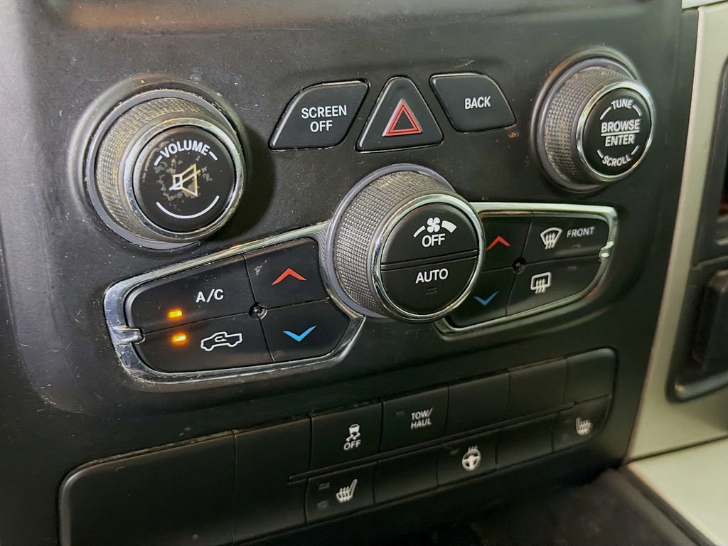 Used 2018 RAM 1500 SLT image 19