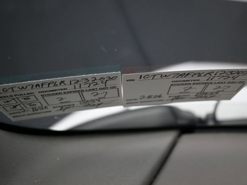 Used 2024 GMC Savana 2500 w/ Driver Convenience Package image 10