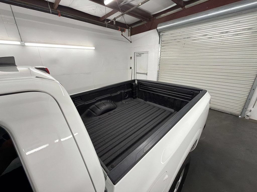 Used 2022 Nissan Frontier S RWD image 23