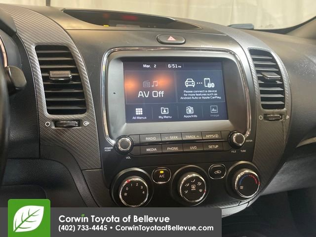 Used 2018 Kia Forte S image 19