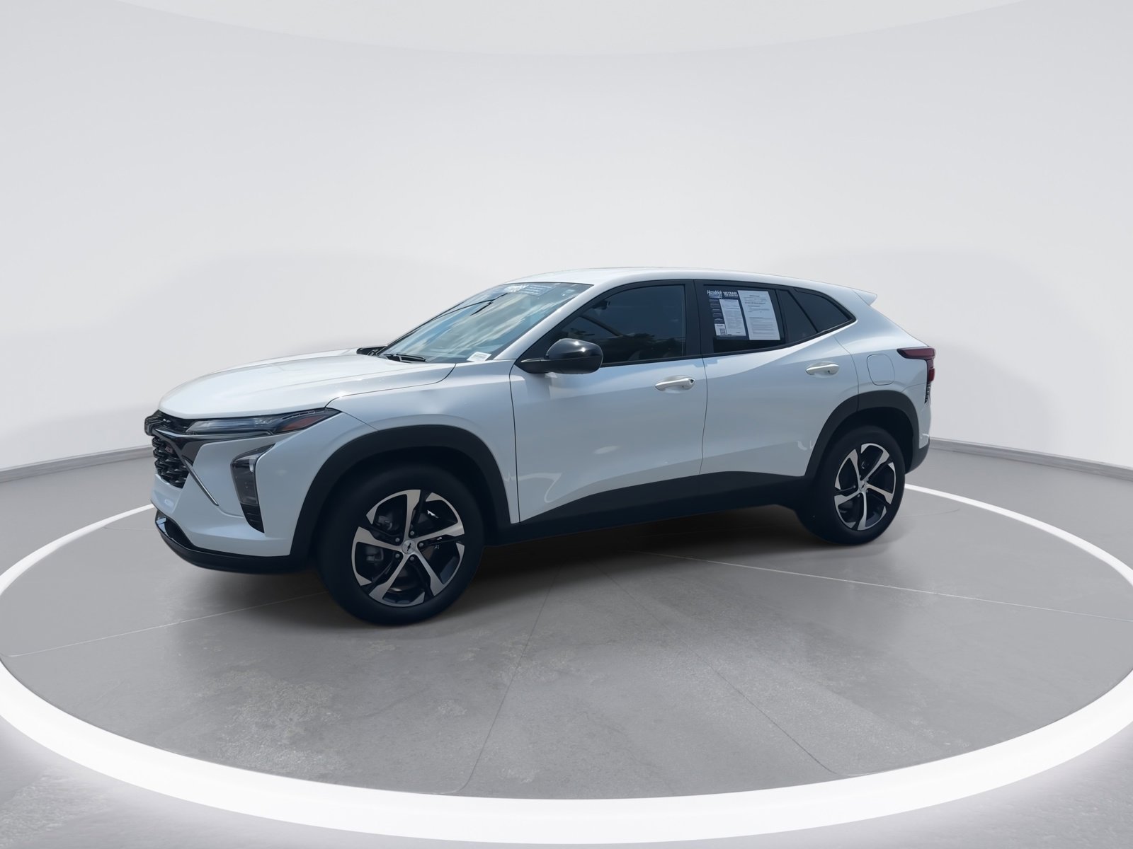 Used 2025 Chevrolet Trax RS w/ Driver Confidence Package image 5