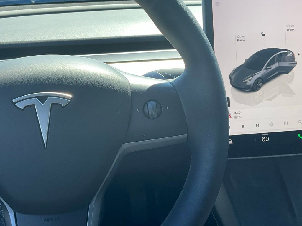 Used 2023 Tesla Model 3 Standard Range image 40