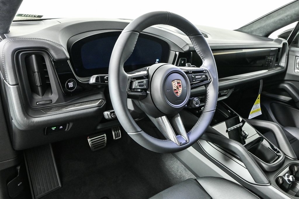 New 2026 Porsche Cayenne GTS image 4
