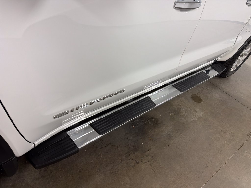 Used 2019 GMC Sierra 1500 SLT w/ SLT Premium Plus Package AWD/4WD image 15