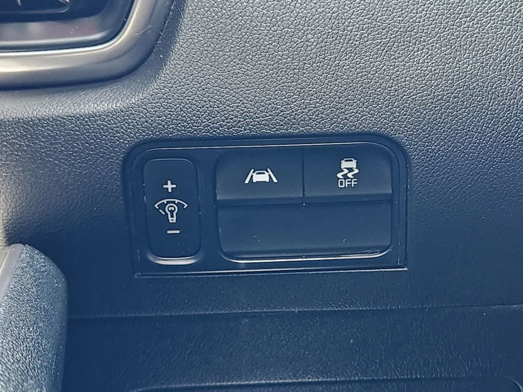 Used 2021 Kia Sorento LX image 21