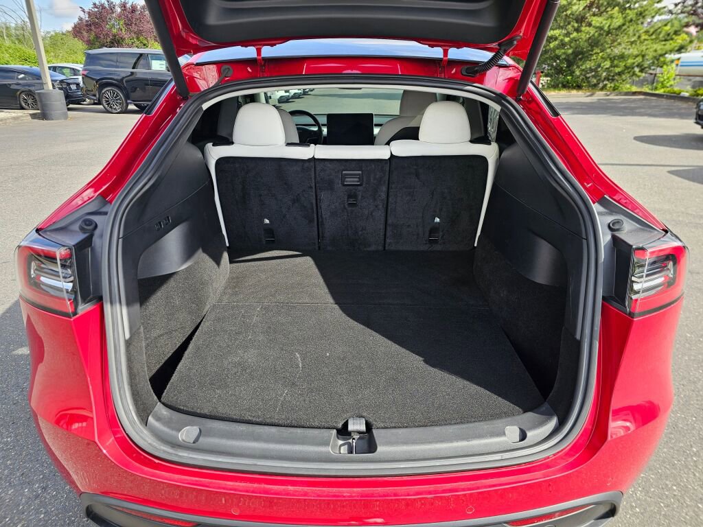 Used 2022 Tesla Model Y Performance AWD/4WD image 18