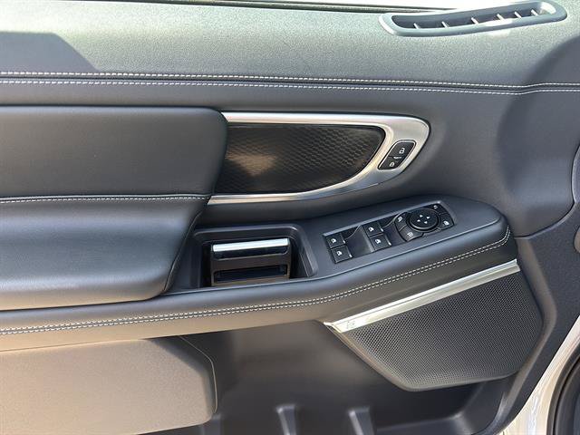 New 2027 Ford Expedition Platinum w/ Stealth Appearance Package AWD/4WD image 13