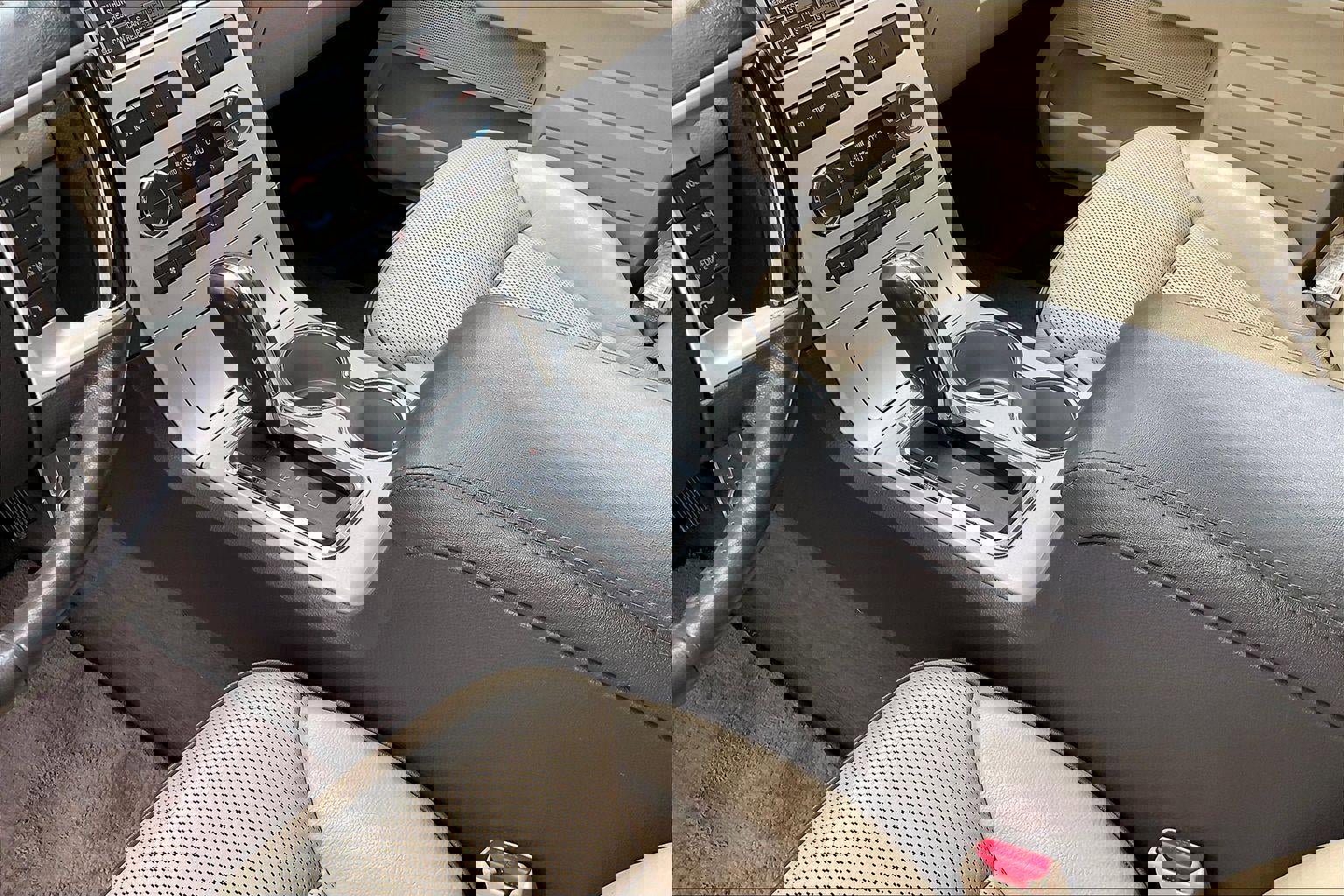 Used 2008 Lincoln MKX AWD image 17