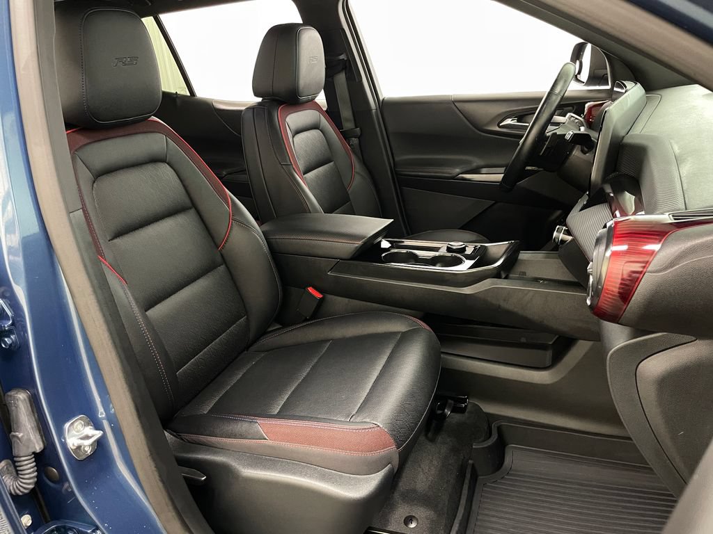 Used 2026 Chevrolet Equinox RS w/ LPO, Floor Liner Package AWD/4WD image 37