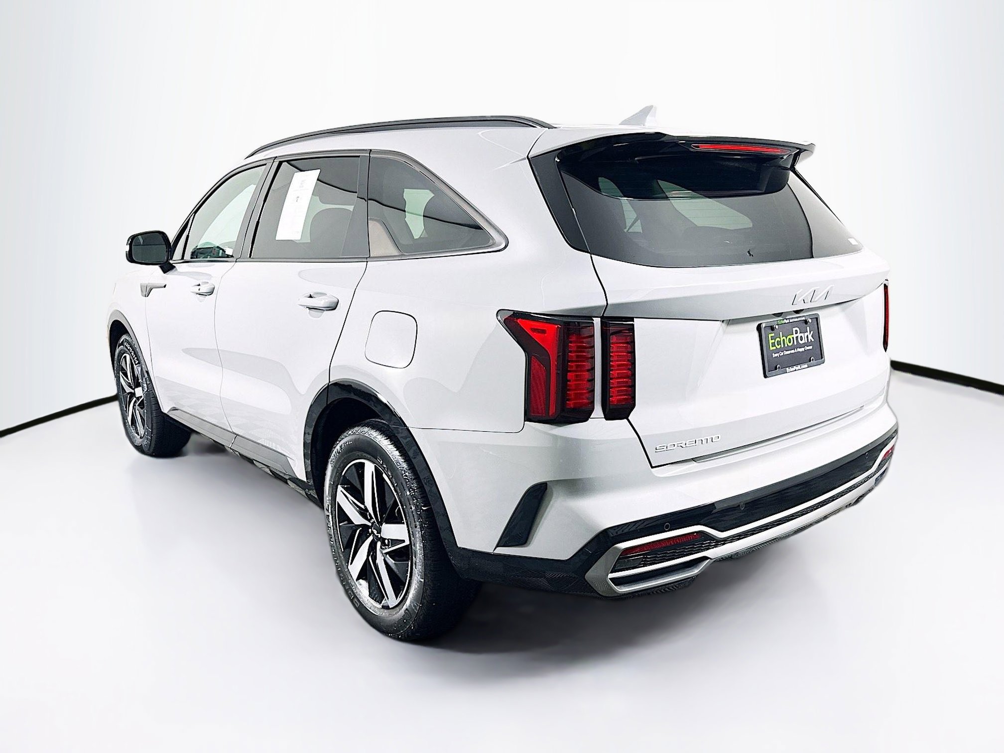 Used 2023 Kia Sorento EX image 5