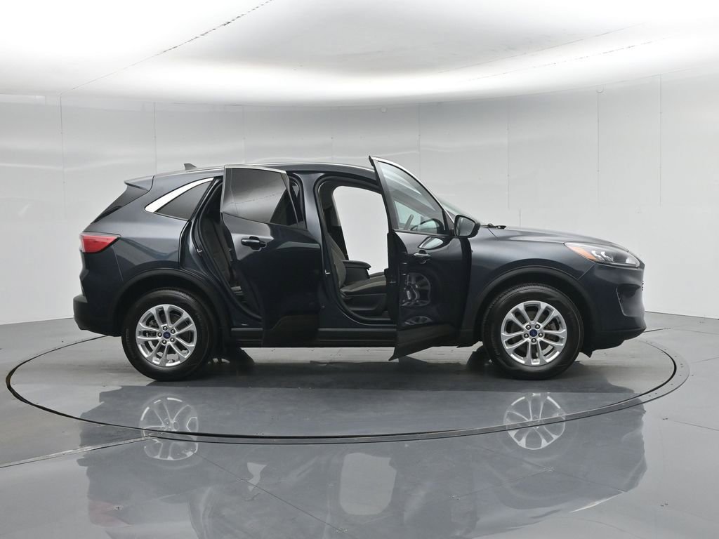 Certified 2022 Ford Escape SE w/ Cold Weather Package AWD/4WD image 37