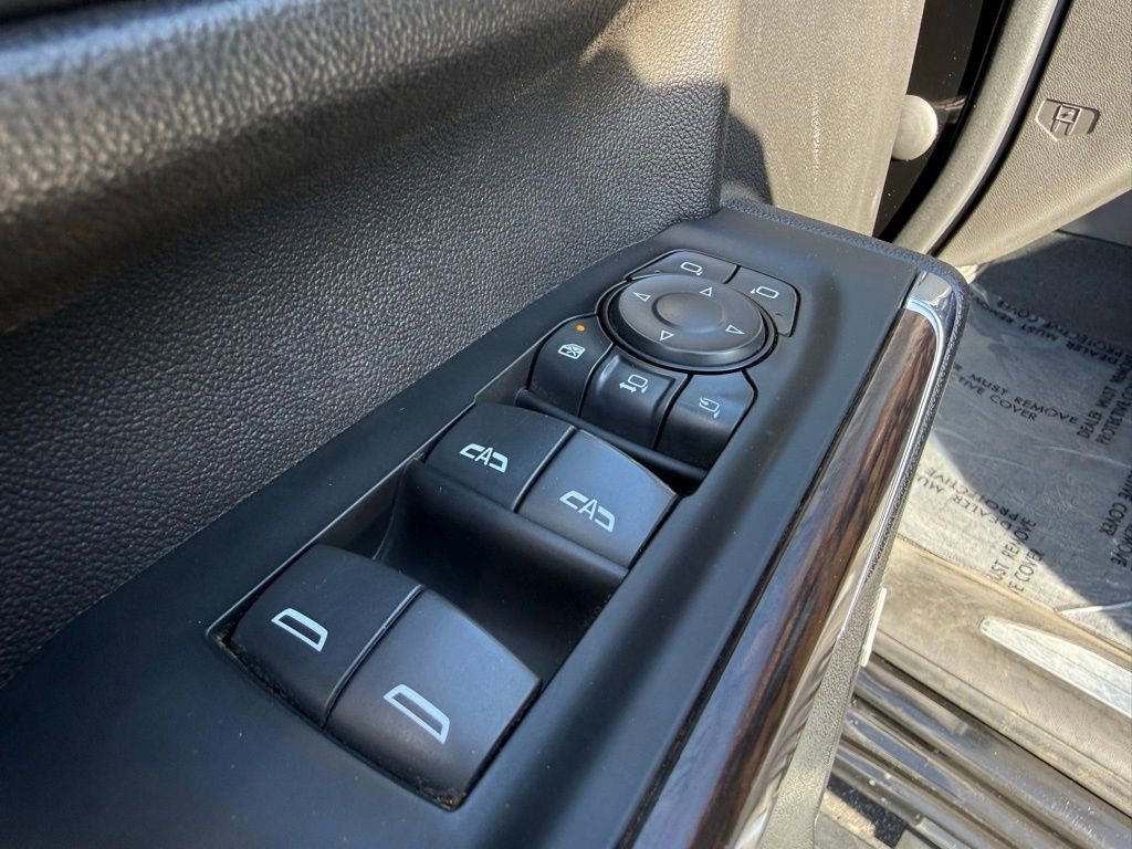 Used 2023 Chevrolet Silverado 2500 High Country w/ Safety Package II image 16