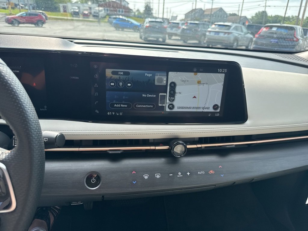 Used 2023 Nissan Ariya FWD image 21