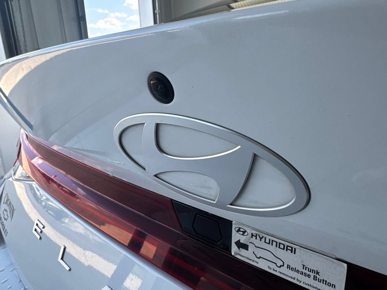 Used 2025 Hyundai Elantra SEL FWD image 10
