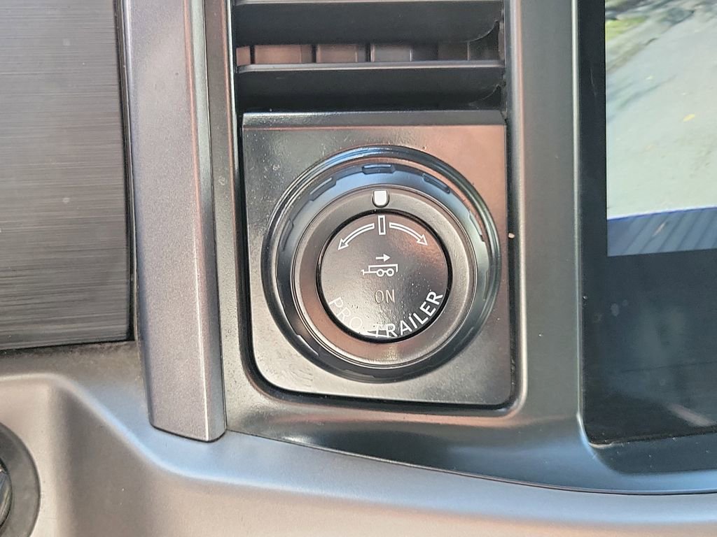 Used 2024 Ford F150 XLT w/ Mobile Office Package image 33