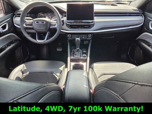 Used 2024 Jeep Compass Latitude image 13