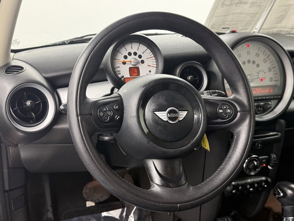 Used 2013 MINI Cooper Hardtop image 32