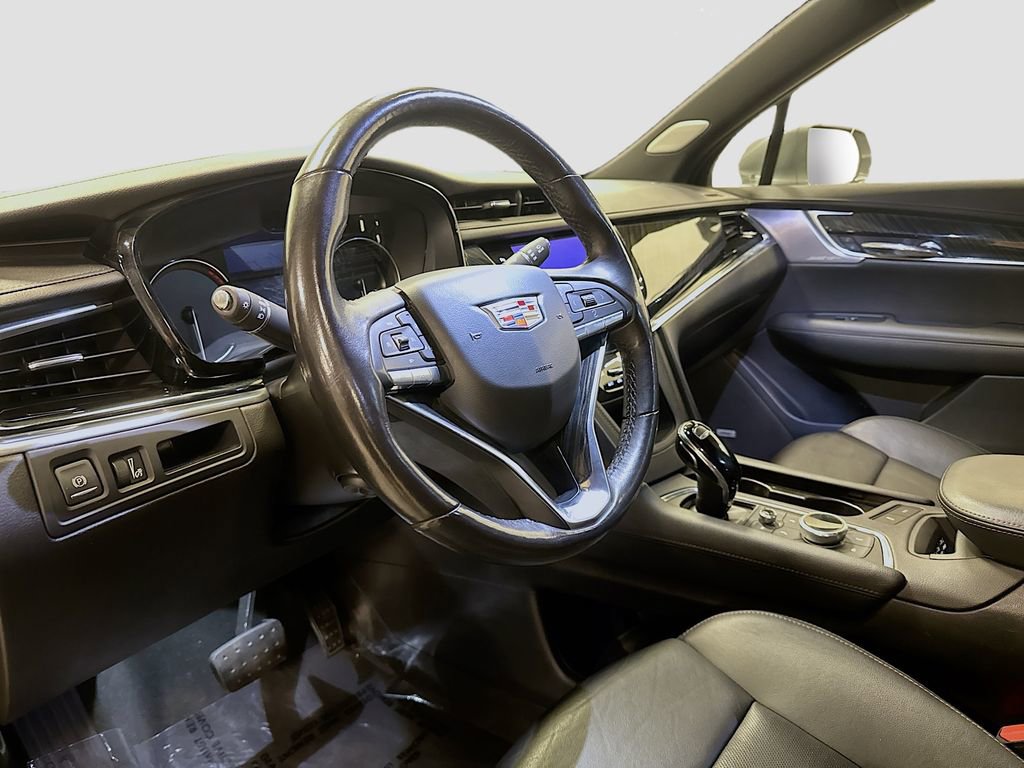 Used 2020 Cadillac XT6 Premium Luxury image 10