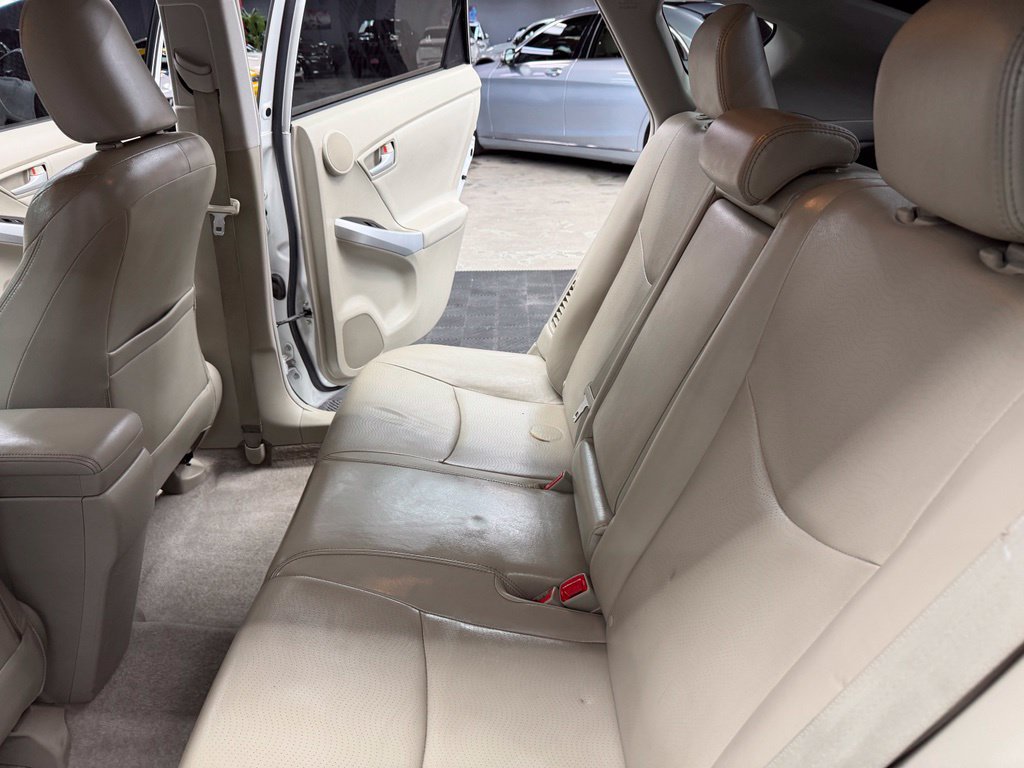 Used 2011 Toyota Prius Four w/ Navigation Pkg FWD image 38