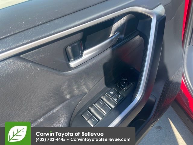Used 2025 Toyota RAV4 XLE image 20
