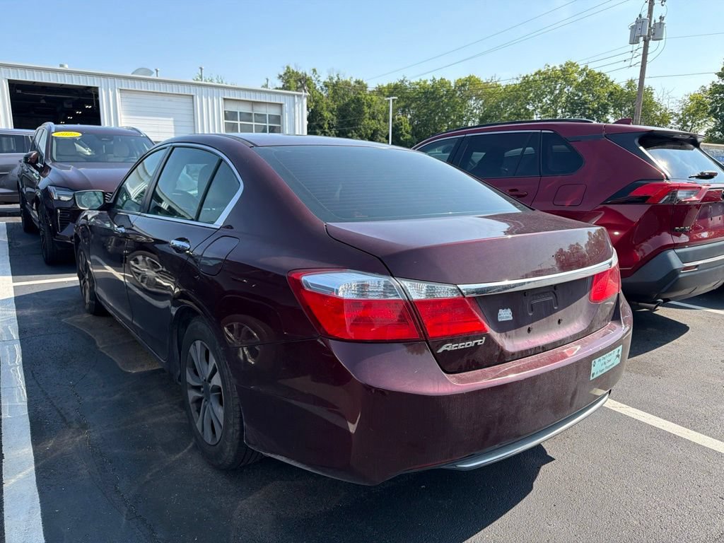 Used 2013 Honda Accord LX image 2