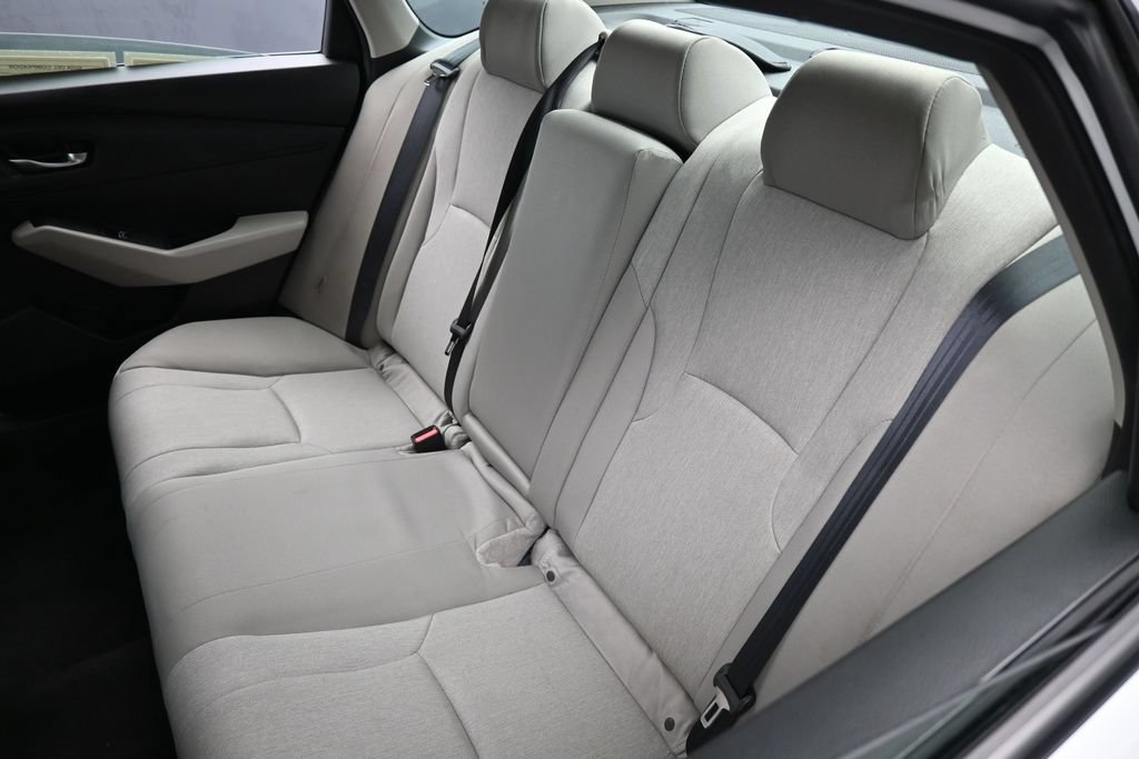 Used 2025 Honda Accord SE image 37