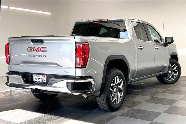 Used 2023 GMC Sierra 1500 SLT w/ SLT Premium Package AWD/4WD image 12