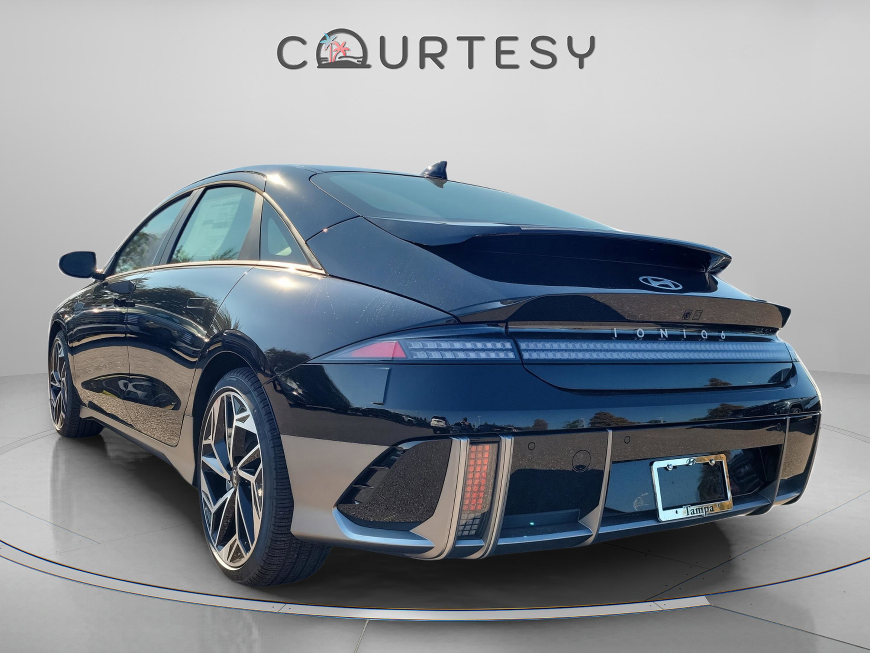 New 2025 Hyundai Ioniq 6 SEL image 2