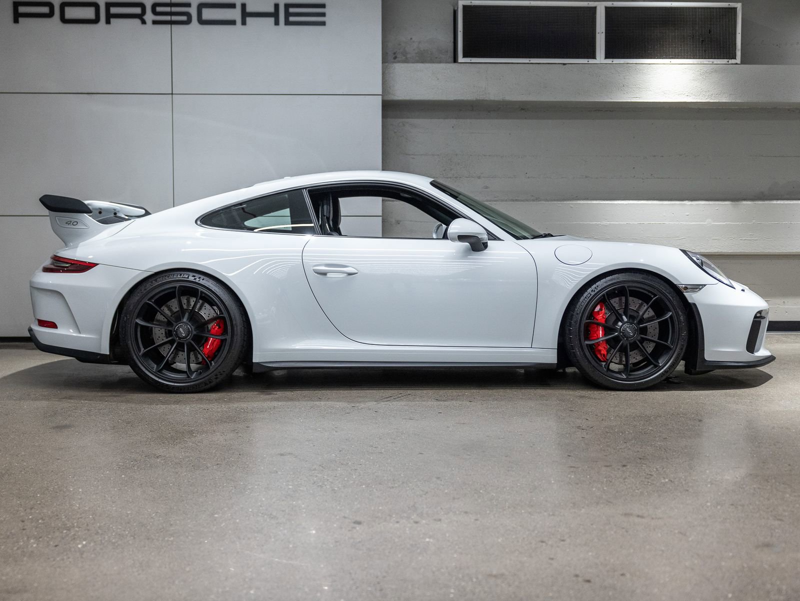 Certified 2018 Porsche 911 GT3 w/ Sport Chrono Package image 9