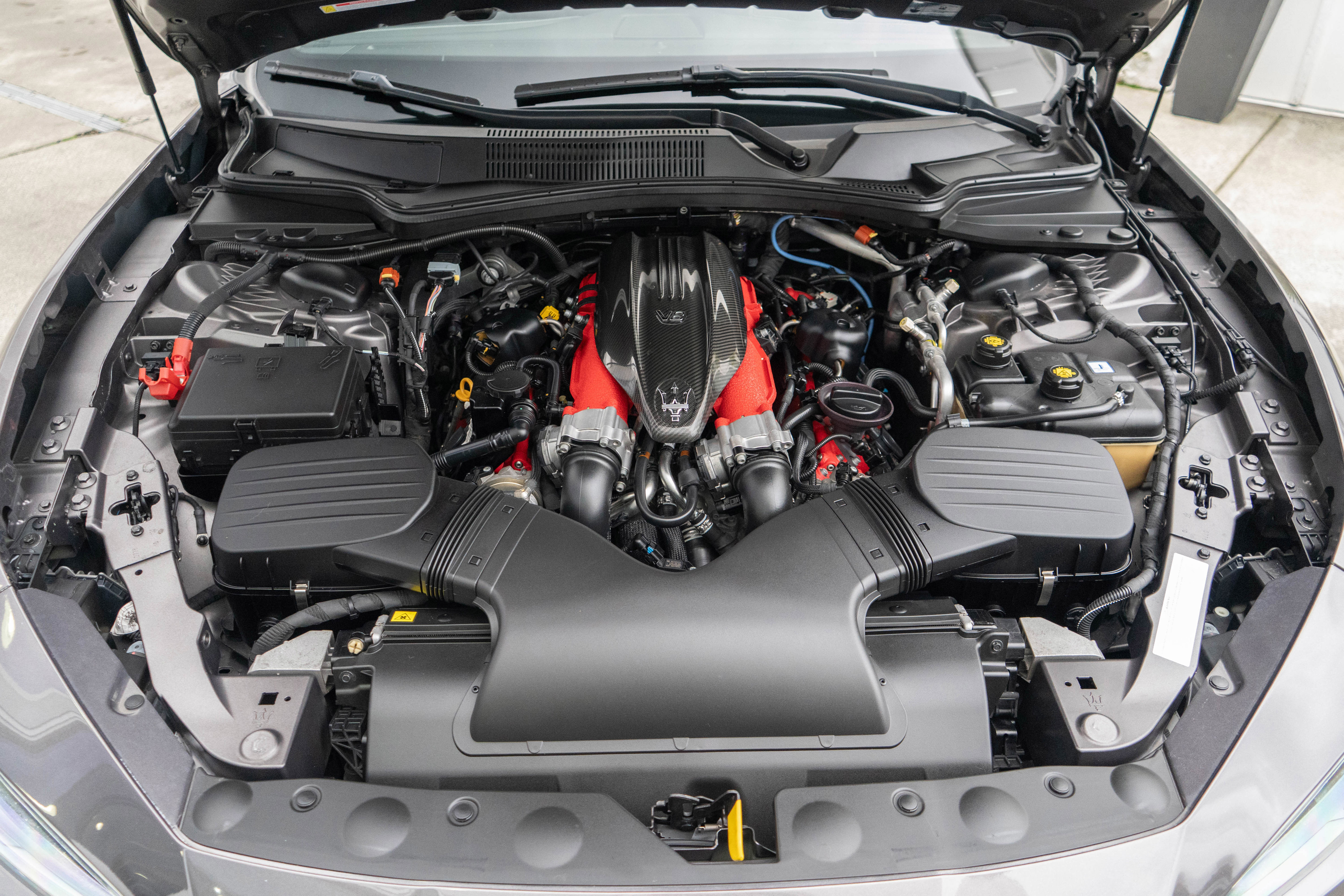 Used 2022 Maserati Ghibli Trofeo image 35