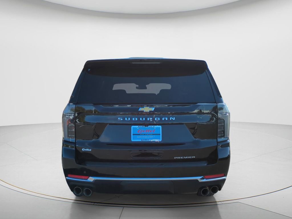 Used 2025 Chevrolet Suburban Premier image 6