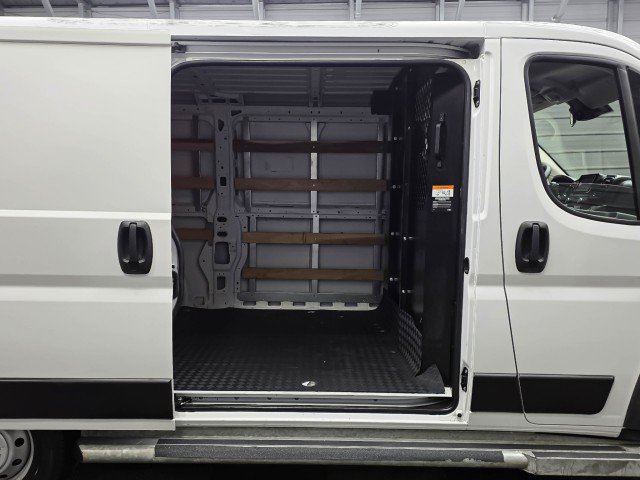 Used 2023 RAM ProMaster 2500 FWD image 11