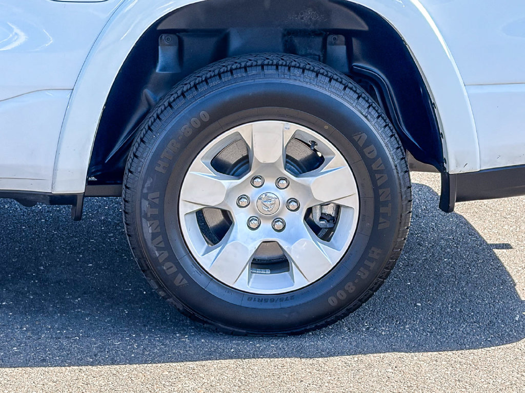 Used 2025 RAM 1500 Big Horn AWD/4WD image 17