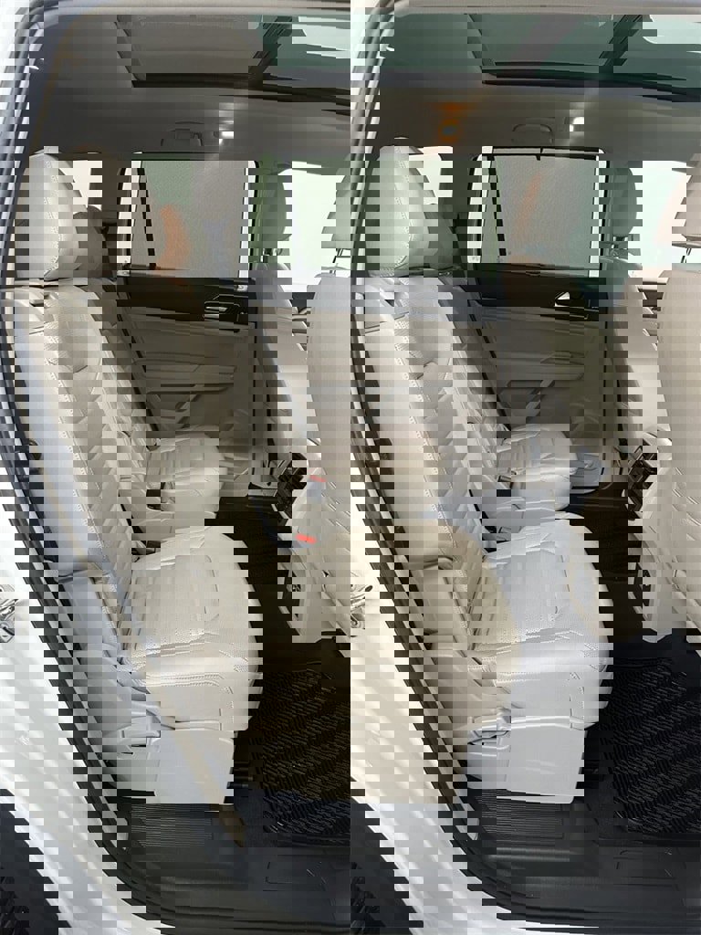 Used 2019 Volkswagen Atlas SEL Premium image 37