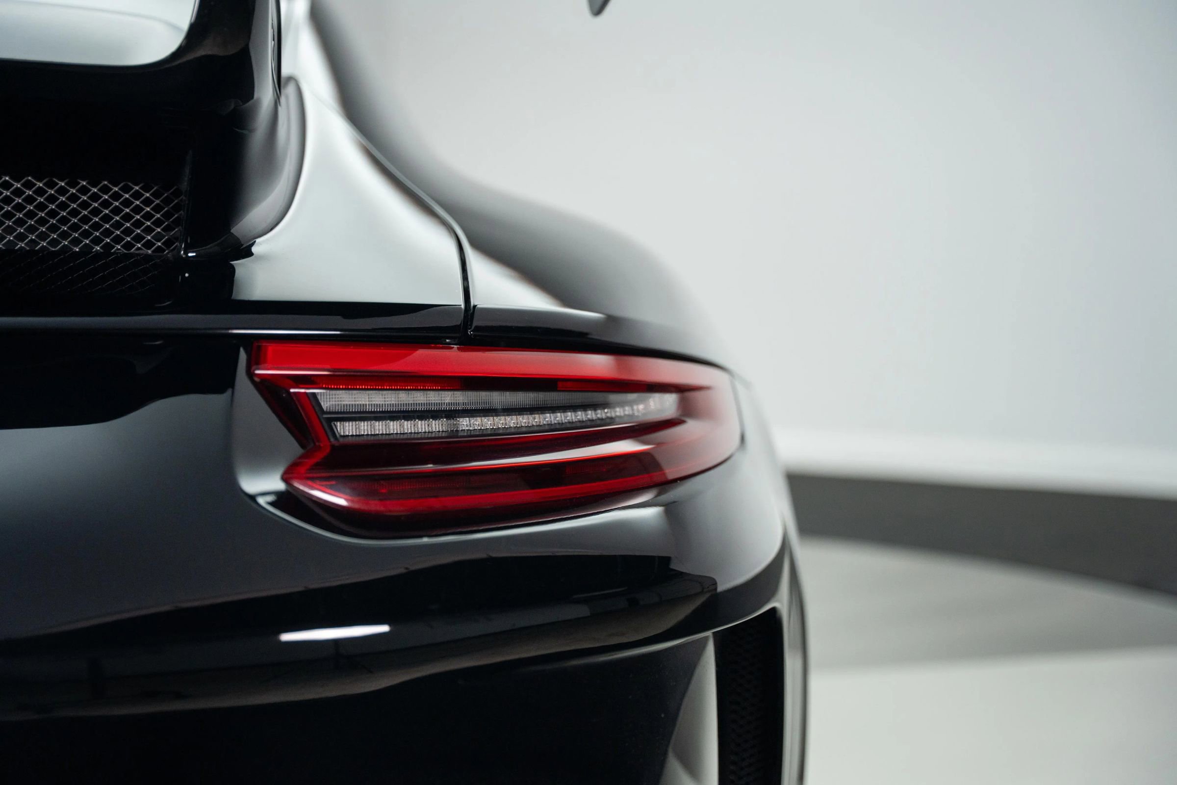 Used 2018 Porsche 911 GT3 image 12