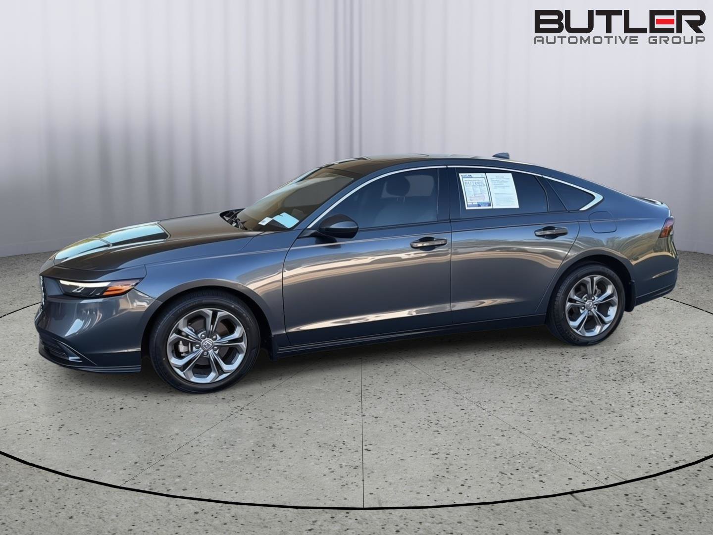 Used 2023 Honda Accord EX image 3