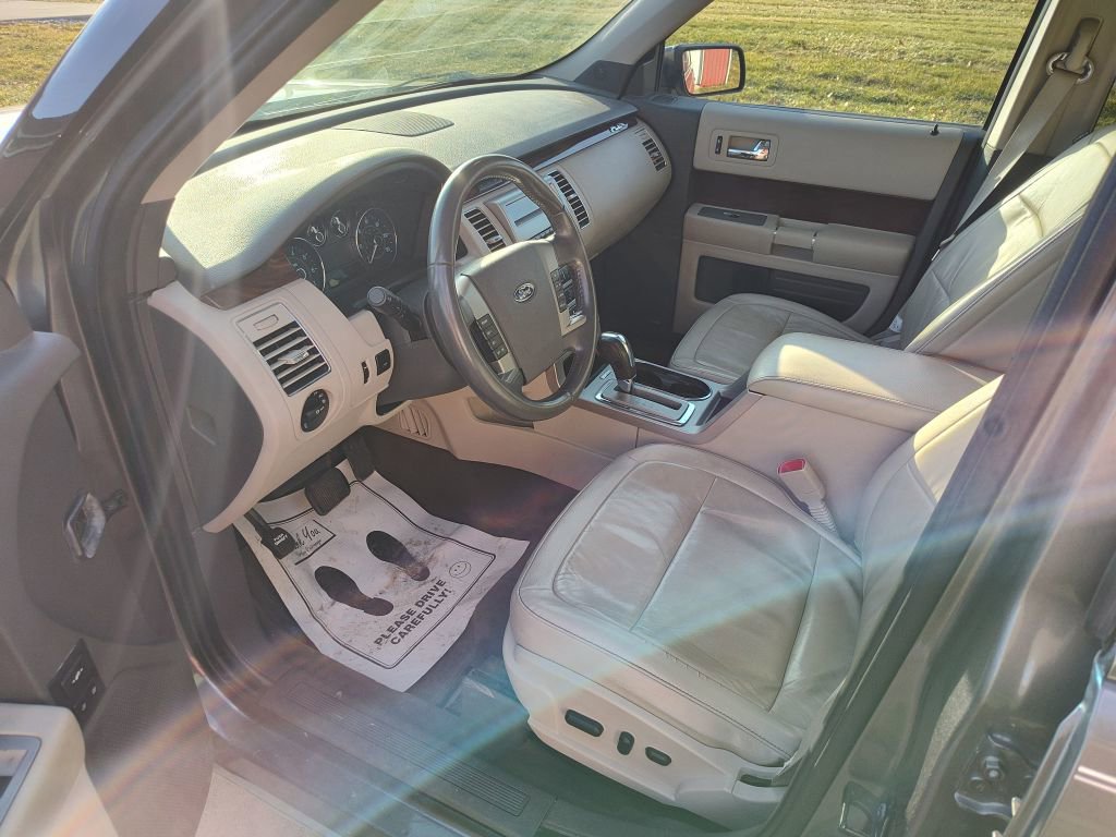 Used 2010 Ford Flex SEL image 5