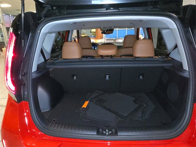Used 2025 Kia Soul EX image 23