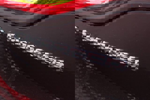 Used 2013 Dodge Charger SE image 7