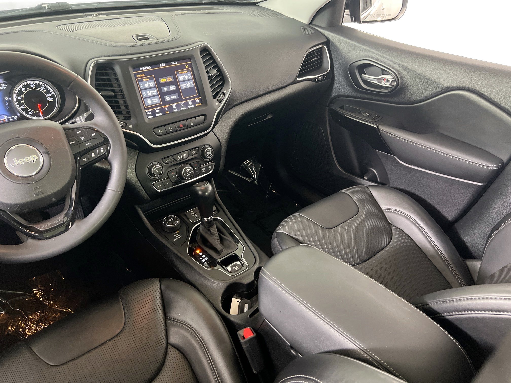 Used 2023 Jeep Cherokee Altitude Lux w/ Lux Elite Package AWD/4WD image 24