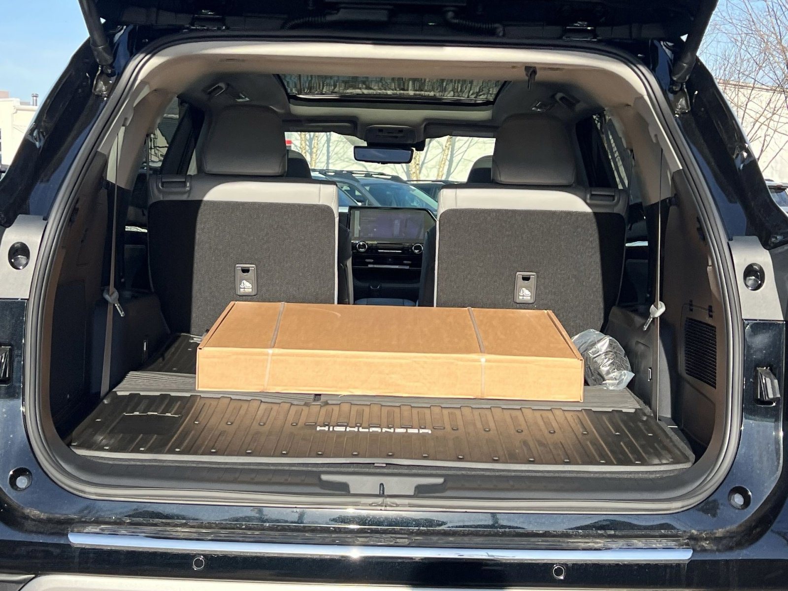 New 2026 Toyota Highlander Platinum image 21