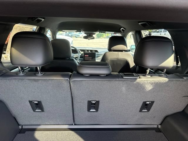 New 2027 GMC Terrain Elevation w/ Elevation Premium Package AWD/4WD image 21