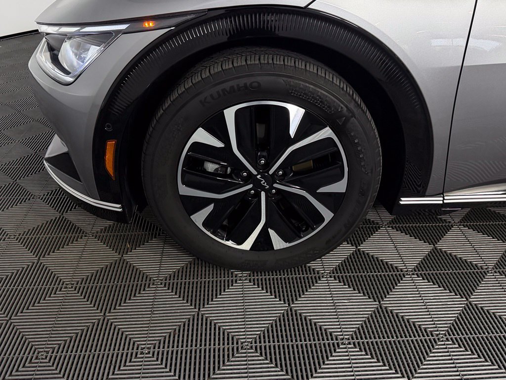 Used 2023 Kia EV6 Wind w/ Wind Technology Package RWD image 21